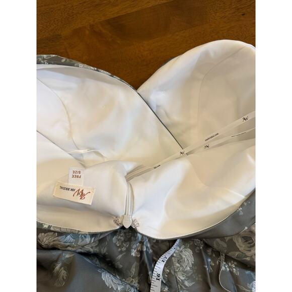 AW Furst dress from AW.Bridal - Picture 10 of 10